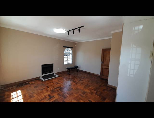 Office property to rent in PARKHURST